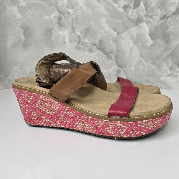 Vionic Size 11 orthopedic sandal style Cancun fuchsia - Picture 1 of 7